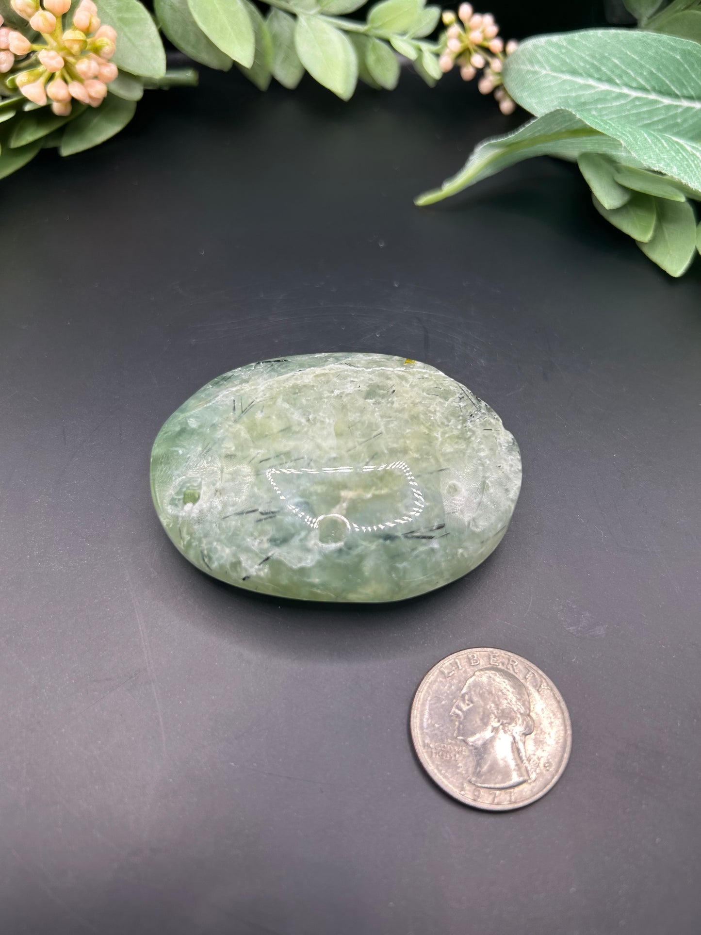 Prehnite Gallet Palm Stone